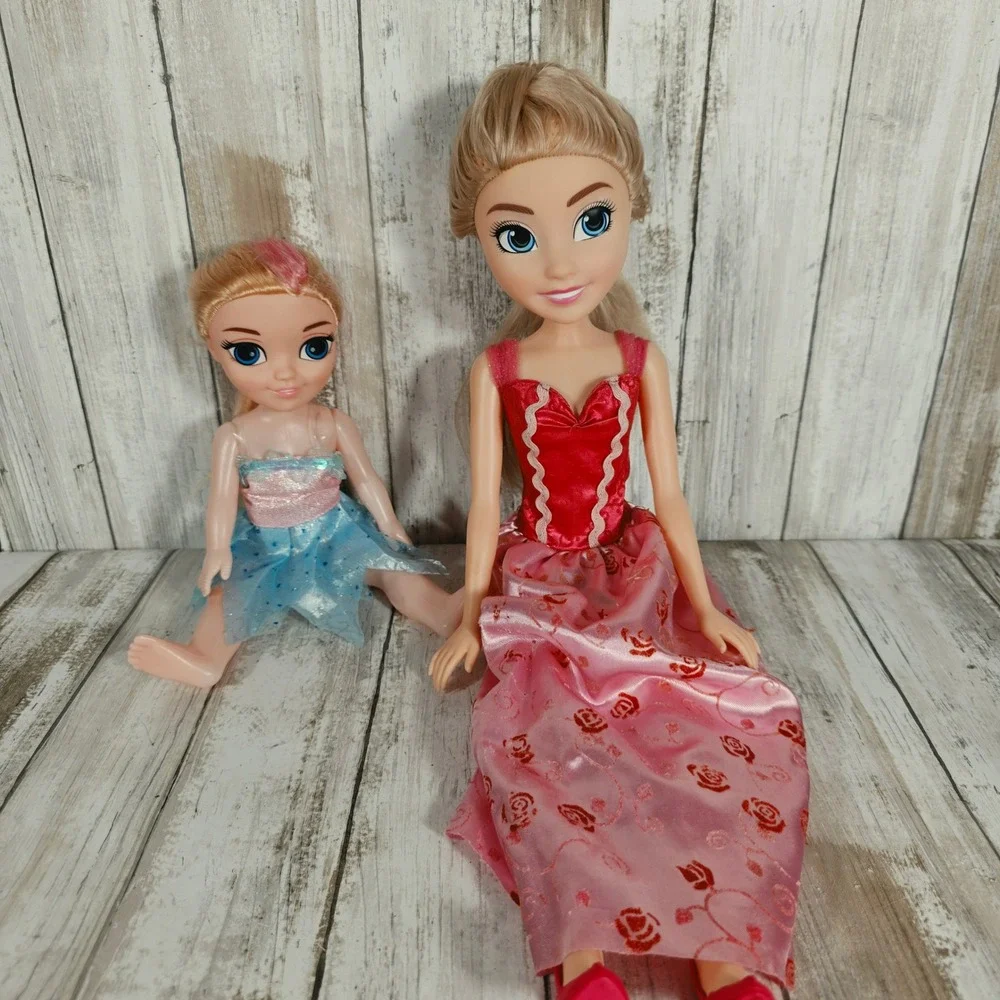 Disney Princess Doll Set Blonde Hair Red Floral Dress and Blue Glitter Tutu